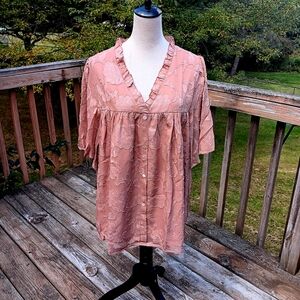 Aluna Levi Dusky Pink Short Sleeve Leaf Etched Blouse NWOT Size XL